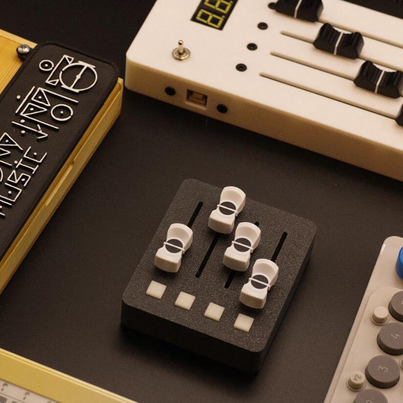 EM-PO2 MIDI Controller 4 Fader - Audio Music Production recension och pris